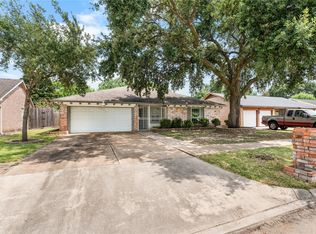 11310 Gladefield Dr, Houston, TX 77099