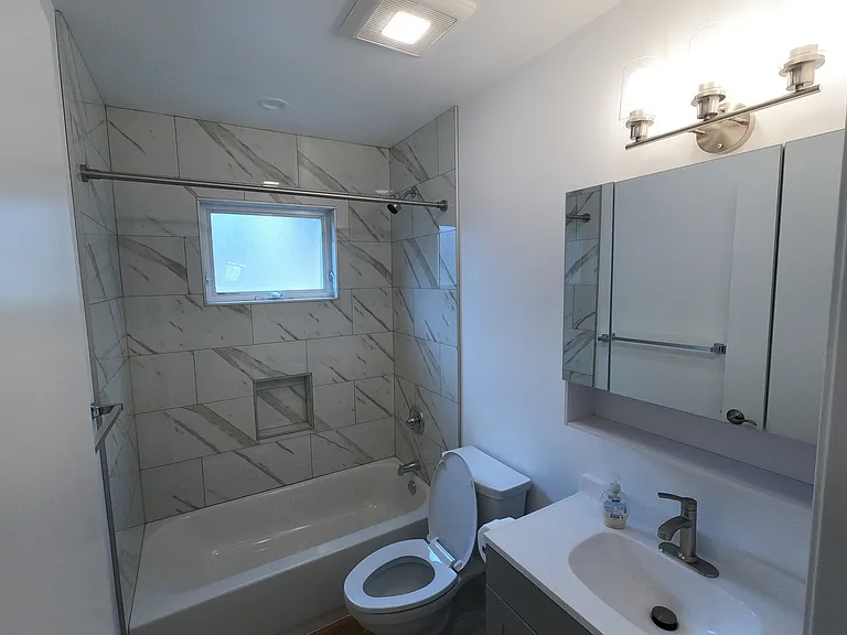 720 Foothill Blvd — Photo 10