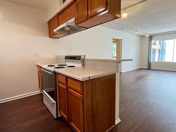 3rd image of 14335 Huston St APT 205
