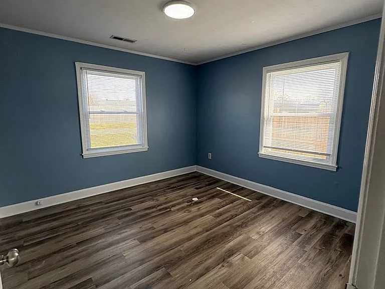 1303 Collett Ln — Photo 17