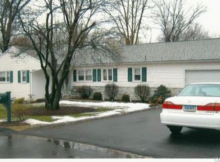 8 Mohawk Cir, Danbury, CT 06811