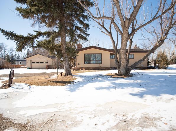 230 3rd Ave, Hingham, MT 59528