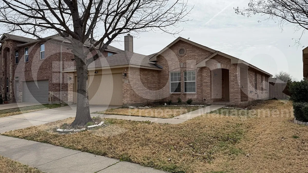 Building Photo - 476 Eisenhower Ln
