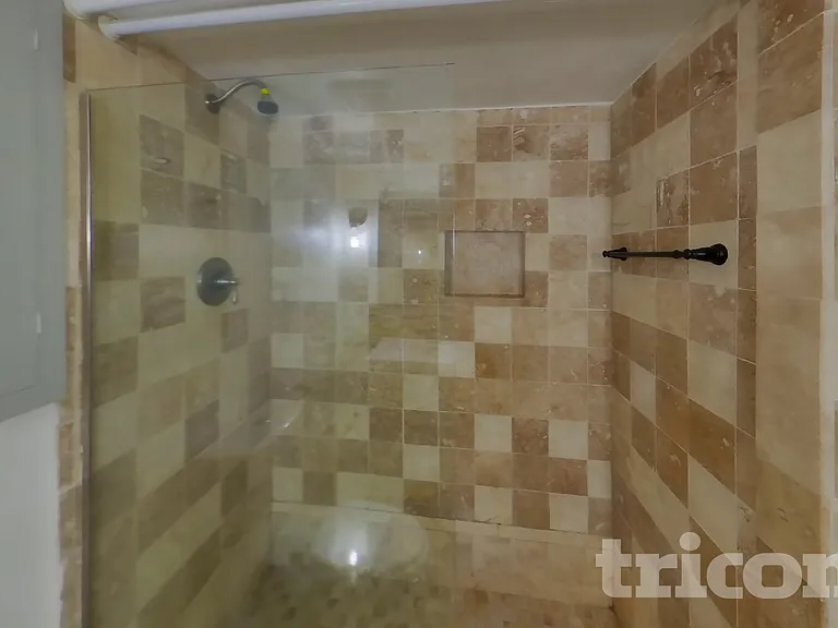 6237 W Marconi Ave — Photo 16