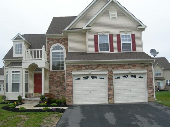 219 Topaz Cir