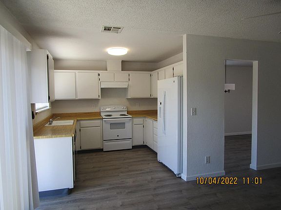 5th image of 2771 Applewood Dr