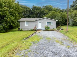 124 Melrose Dr SE, Dalton, GA 30721