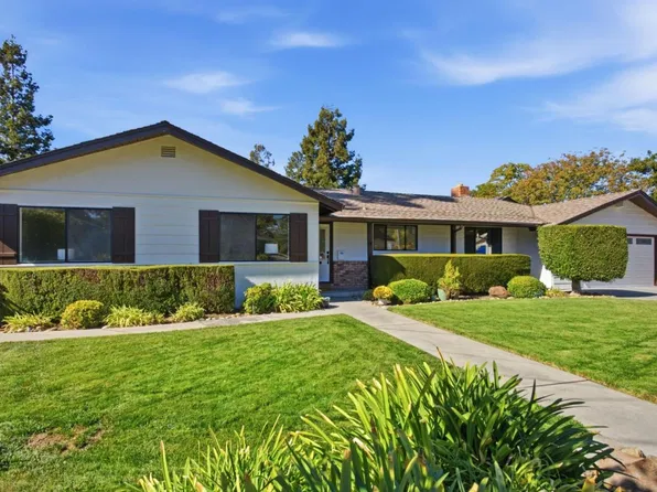21905 Meadowview Ln, Cupertino, CA 95014