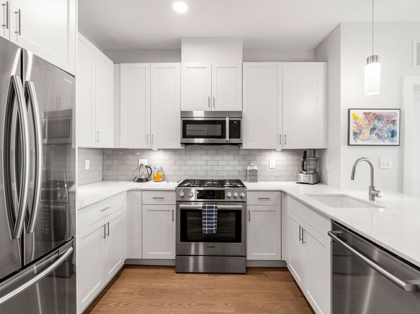 65 Washington St #502