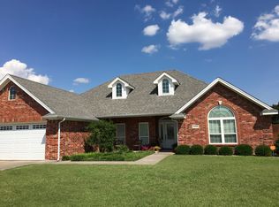 1137 Regency Dr, Burkburnett, TX 76354