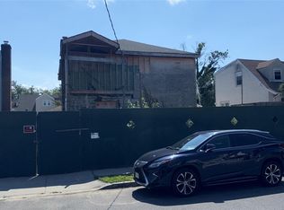 14027 247th St, Rosedale, NY 11422