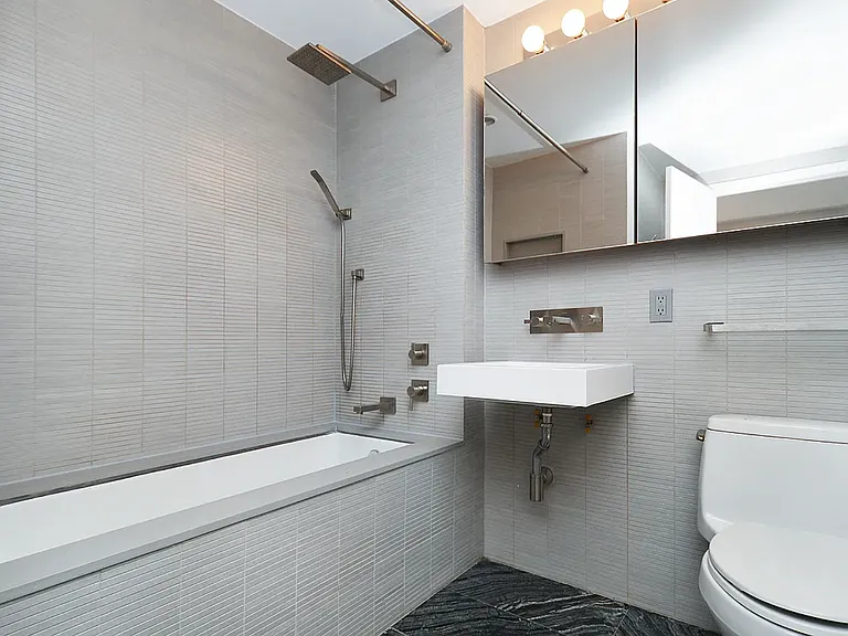 250 Bedford Ave #129502 — Photo 5