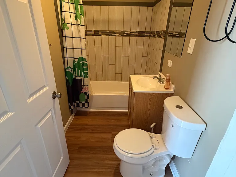 2020 Mackoy St — Photo 4