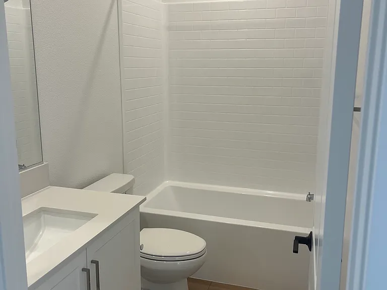 316 Honeysuckle Way — Photo 3