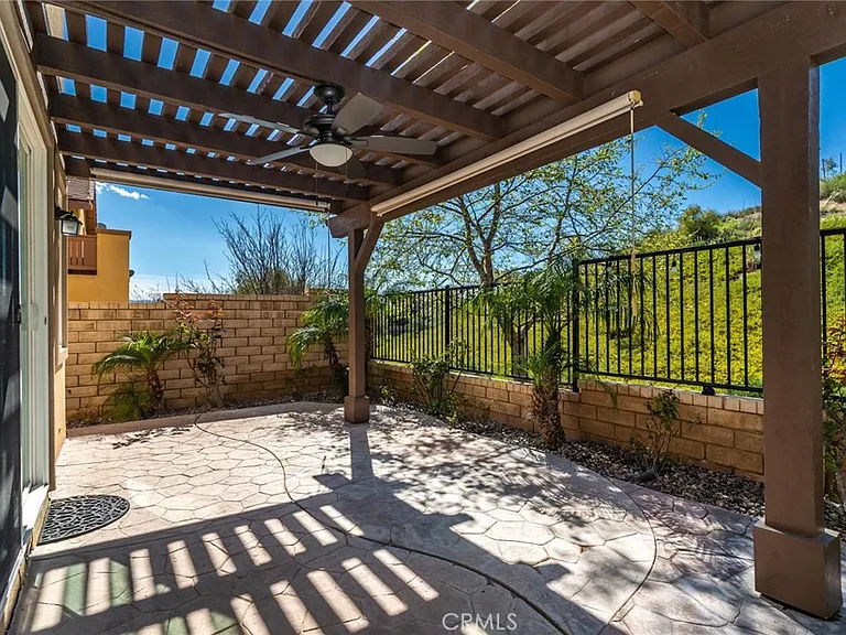 28629 Farrier Dr — Photo 36
