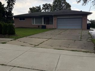41544 Dequindre Rd, Sterling Heights, MI 48314