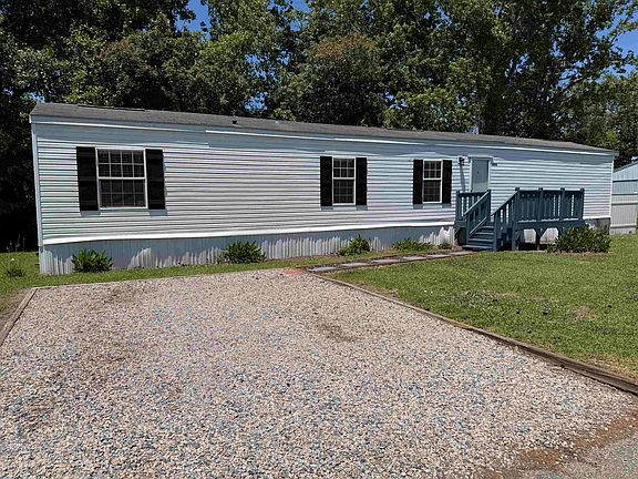 2nd image of 1003 Baron Ln.