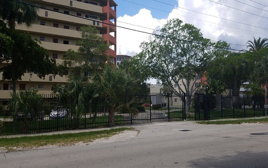 1st image of 1750 NE 191st St #623F-4
