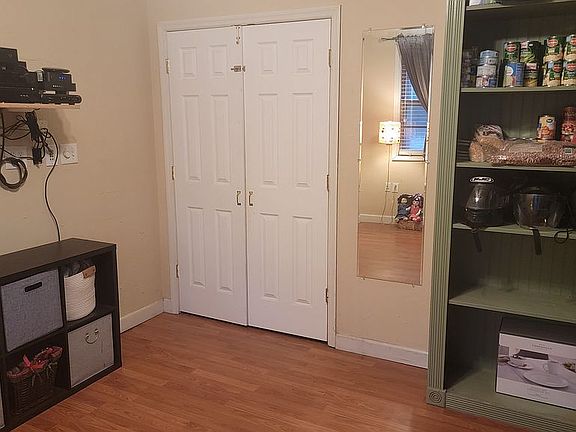 Bedroom 4/library