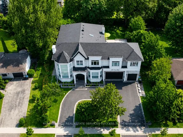 2603 Liruma Rd, Mississauga, ON L5K 1Y8