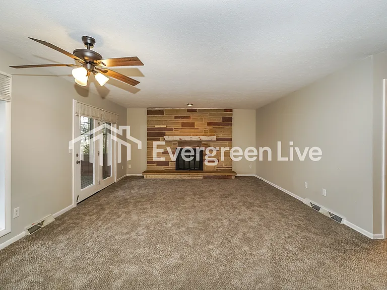412 Wyoga Lake Blvd — Photo 3