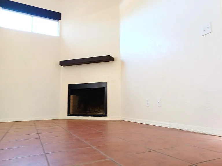 2727 N Flanwill Blvd #4 — Photo 9