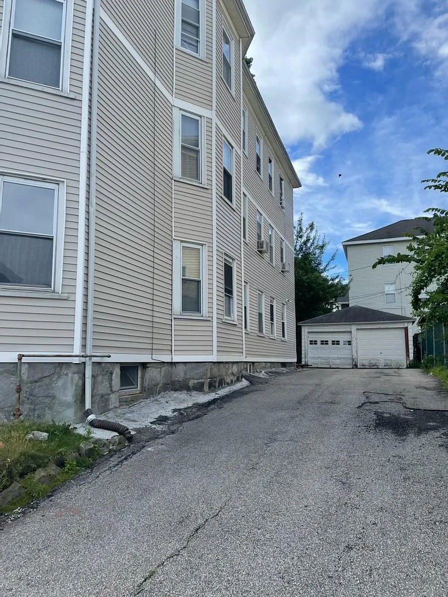 Building Photo - 124 Dorchester St #1