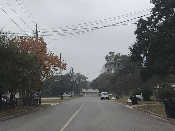 4th image of 1805 East Ave