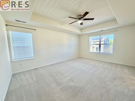 4th image of 15028 Munich Ave
