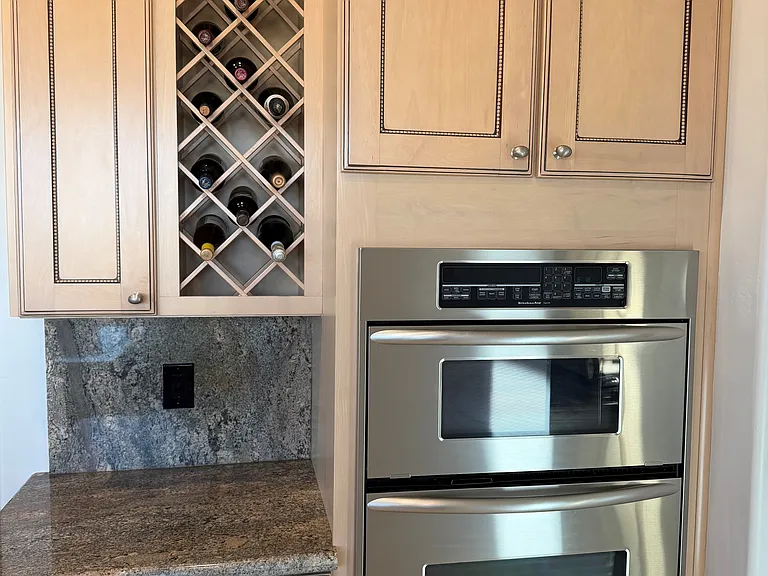 1823 E Windrose Dr — Photo 12