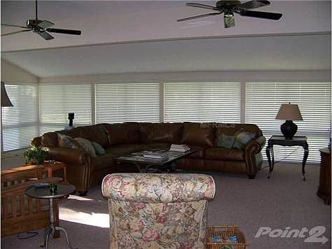 3rd image of 21 Canterbury Dr