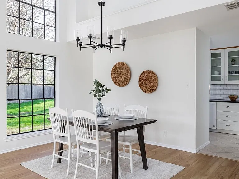 1805 White Oak Cv — Photo 6