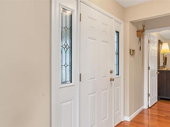 5th image of 7121 Honey Ln