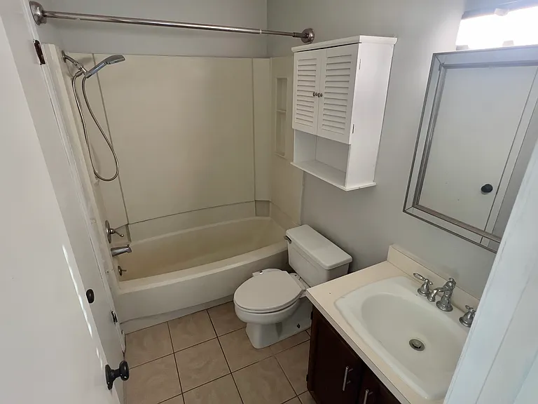 313 Titan Dr #B — Photo 10