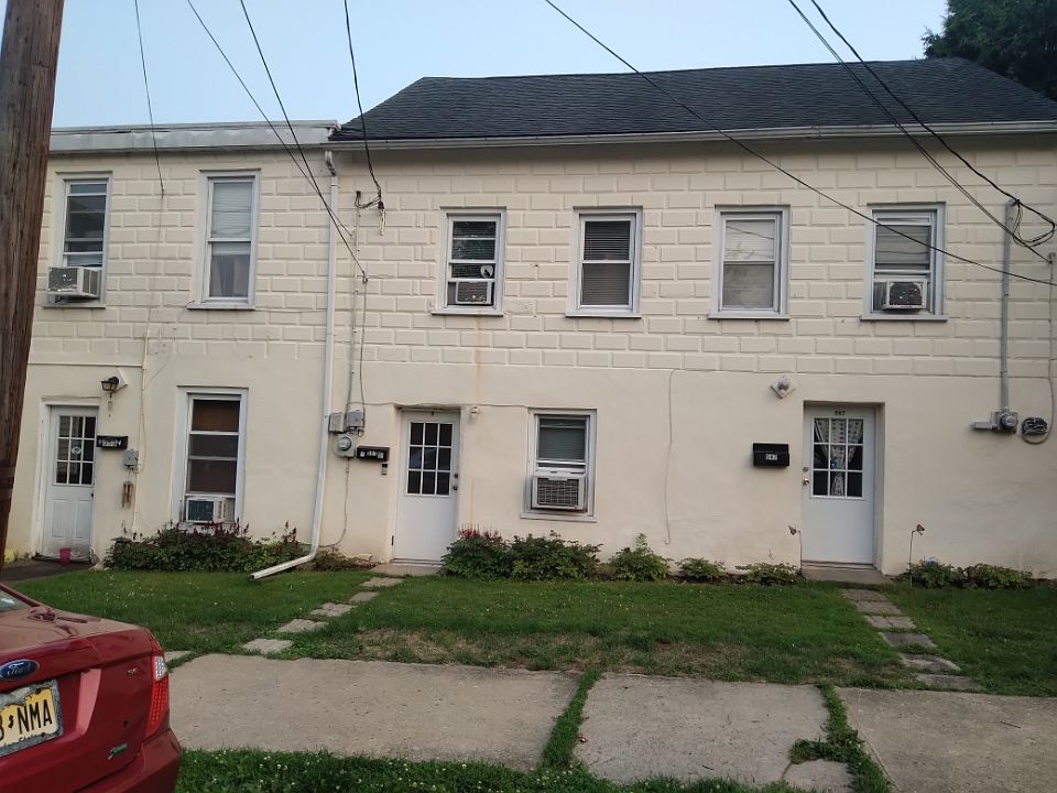 Front of Alpha Building
Middle Apartment