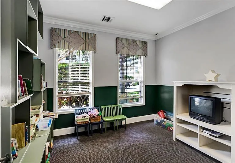 275 Murcia Dr #208 — Photo 76