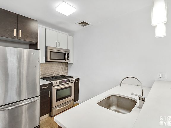 3rd image of 41 Lexington Ave #2F