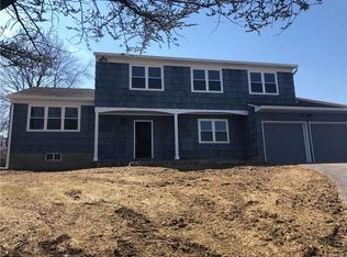 505 Manchester Rd, Yorktown Heights, NY 10598