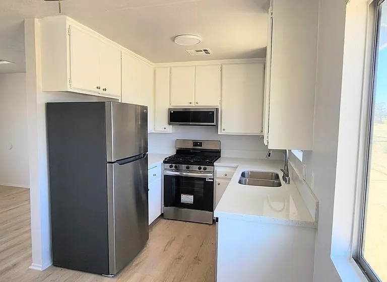6474 Camarilla Ave #A — Photo 2