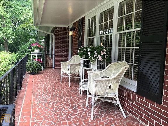 2nd image of 479 Dogwood Dr