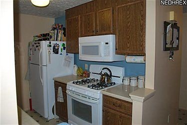 4th image of 2880 Heatherwood Ct
