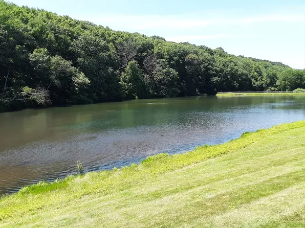 13 Hillcrest Park #13, South Hadley, MA 01075