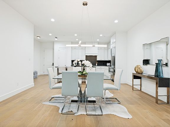 5th image of 3601 Routh St #1C