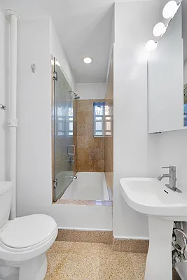 Rented by REAL New York | media 14