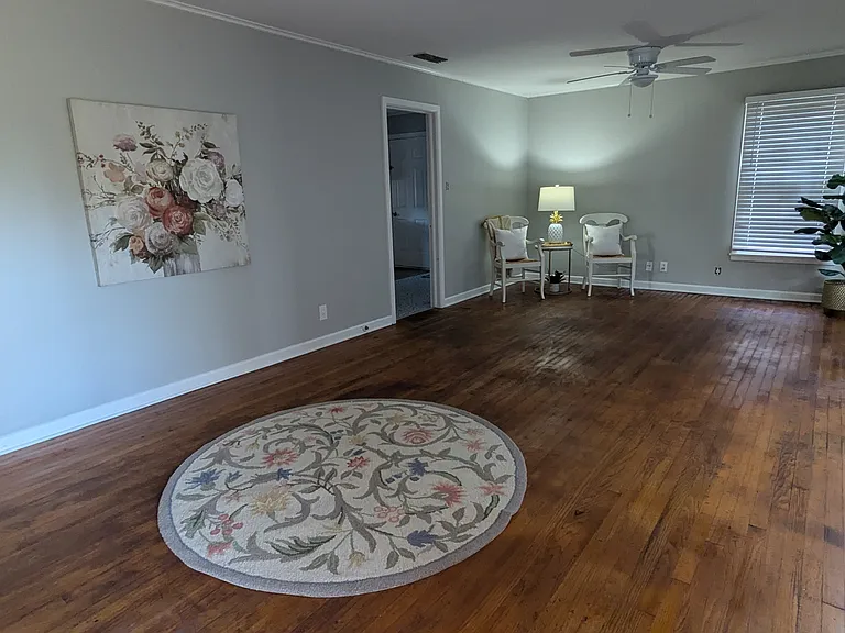 2417 S Kennedy Ave — Photo 6