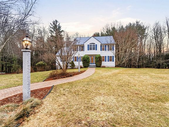 3rd image of 25 Stanphyl Rd