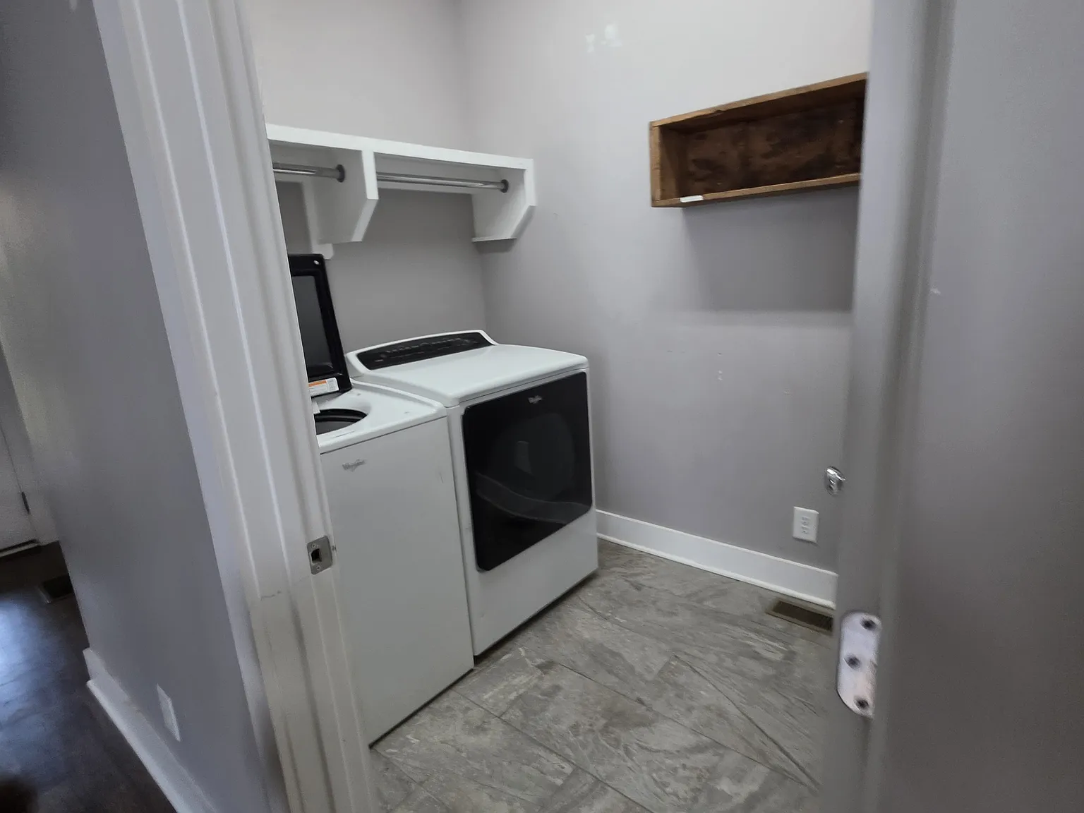 3 bed, 2.5 bath, 1672 sqft, $2,800 — Photo 4