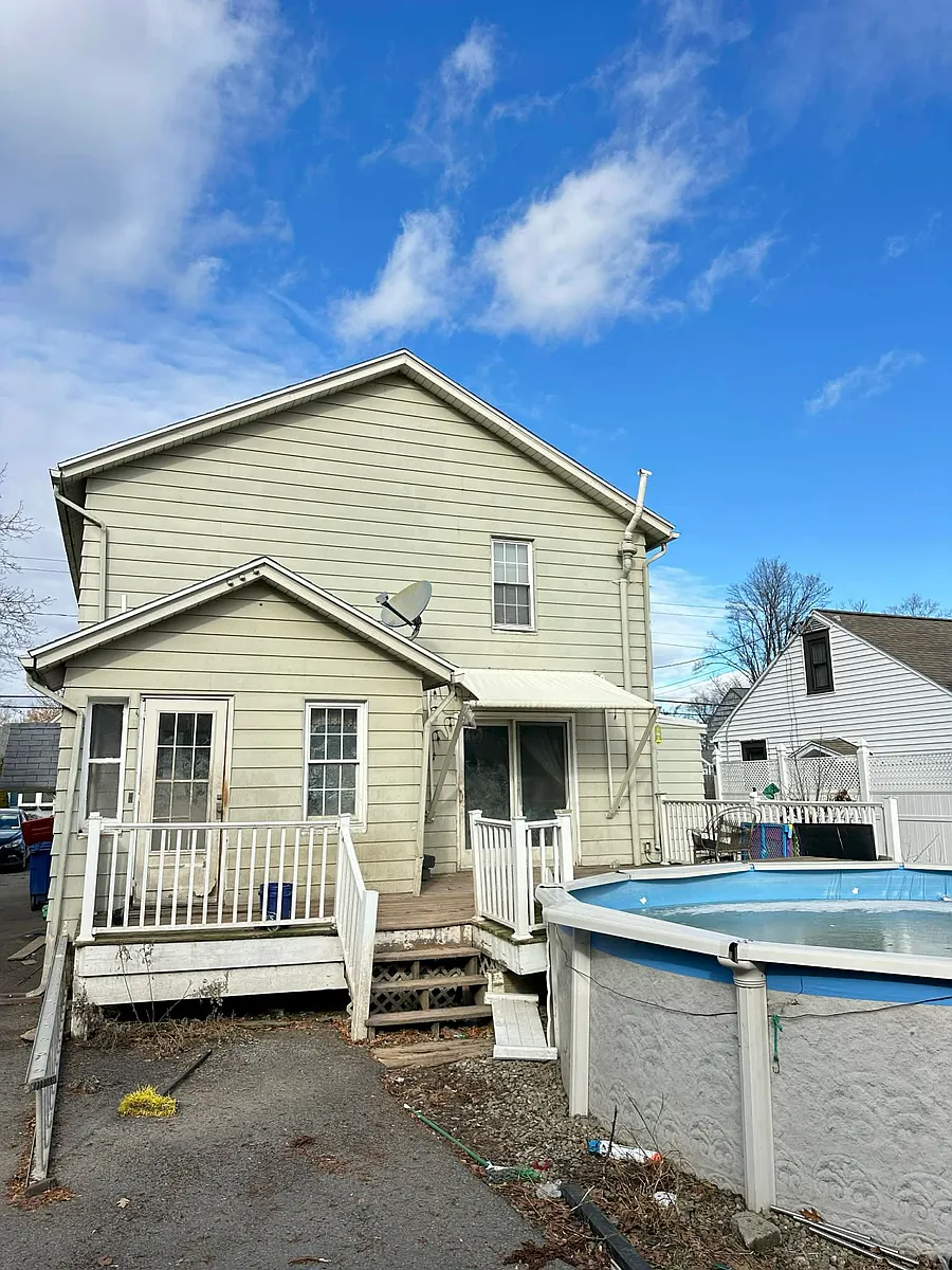 Building Photo - 1028 Vestal Rd