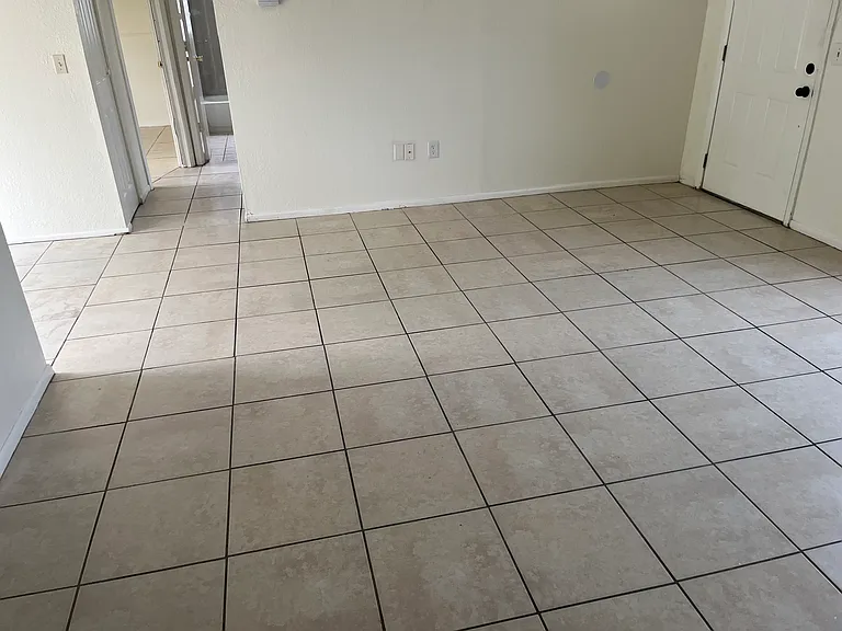 3220 Seven Springs Blvd — Photo 3