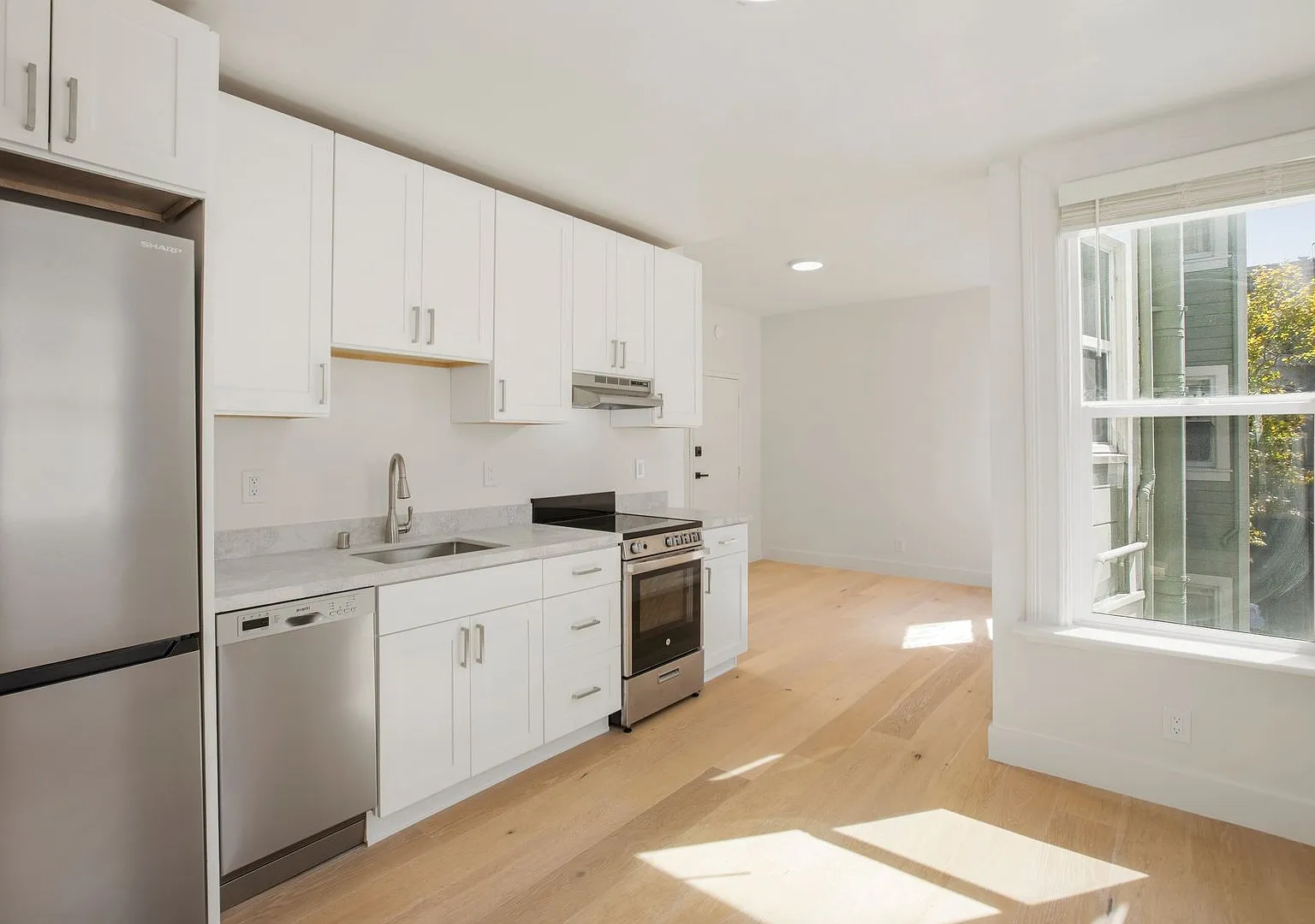 Newly Renovated Haight Ashbury One Bedroom! — Photo 1